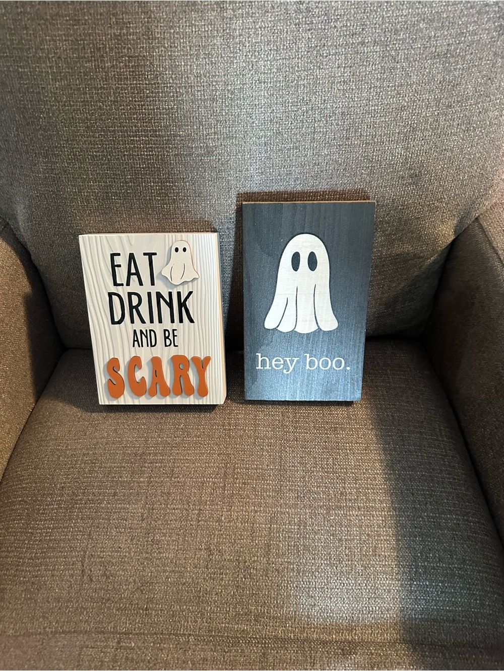 Halloween Ghost Wood Signs - 'Eat Drink and Be Scary' & 'Hey Boo'